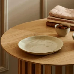 EARTH MARL Assiette à Dessert Crème